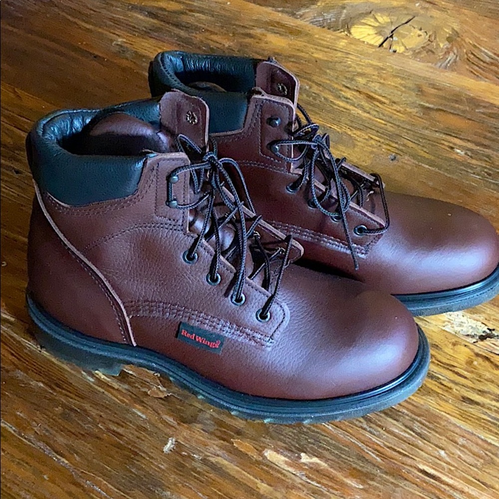 Brand new Red Wings work boots!